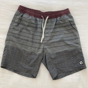Vuori shorts in great condition size 36 - very lightly worn